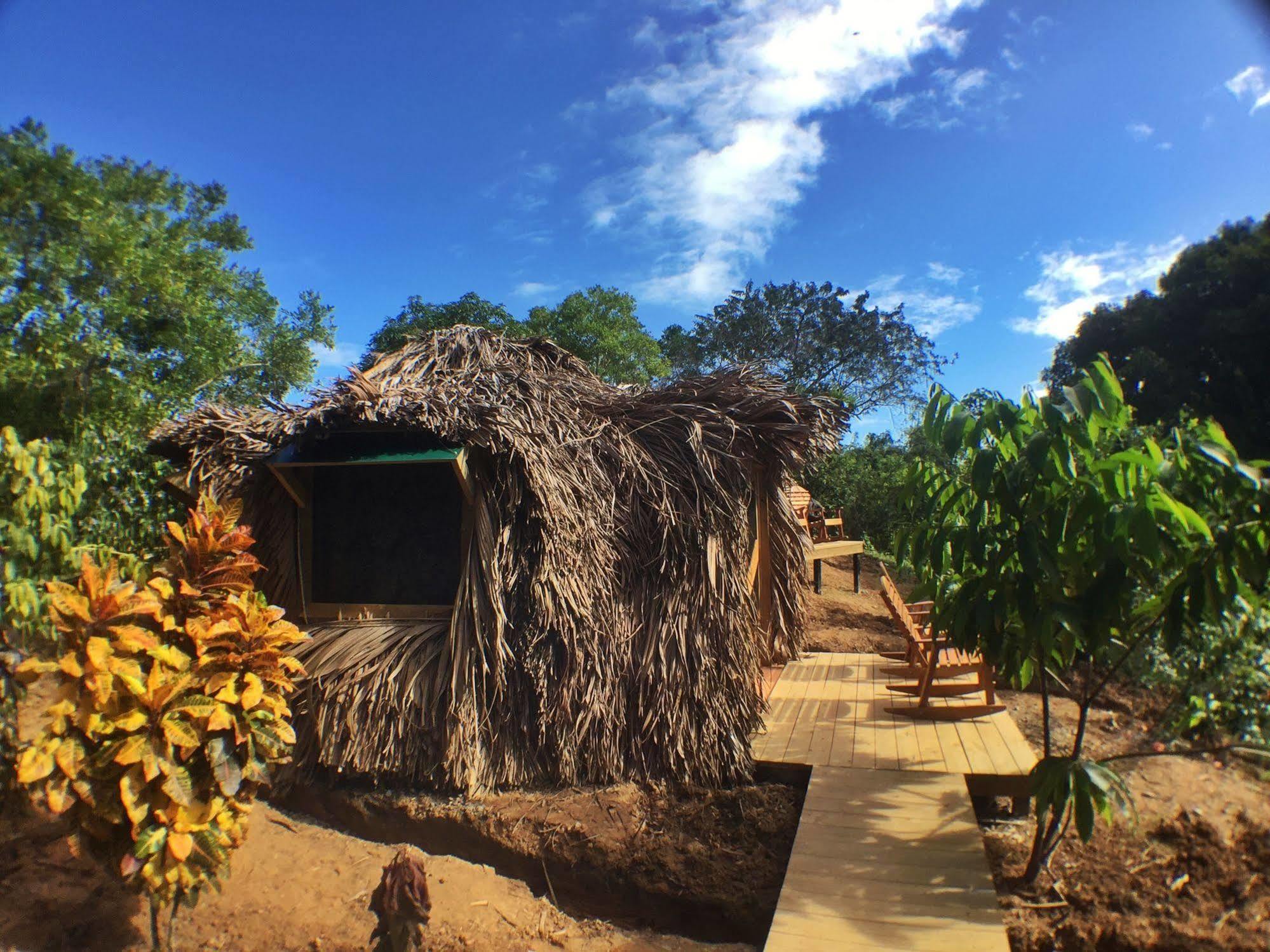 Bambuda Lodge Solarte Ngoại thất bức ảnh