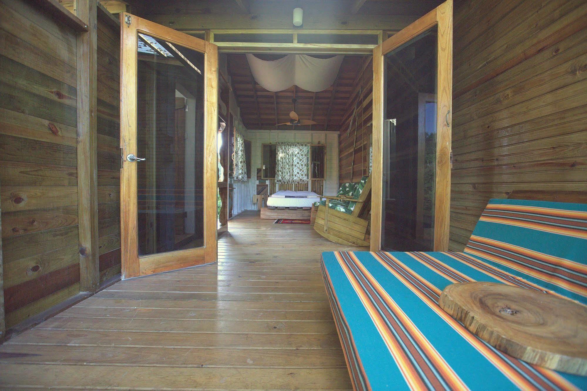 Bambuda Lodge Solarte Ngoại thất bức ảnh
